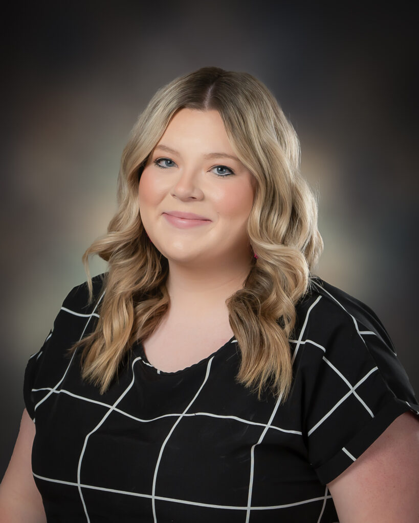 Lindsey Sharp will help you in choosing a floor plan